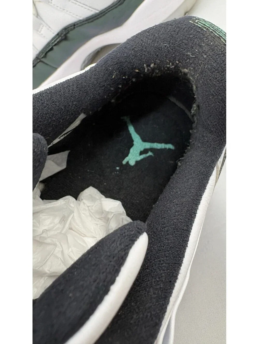 Mens Size 8 - Air Jordan 11 Retro Low Emerald 528895-145